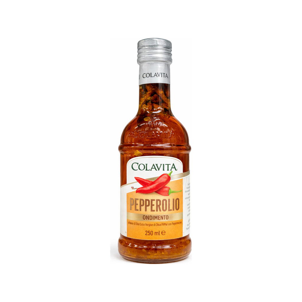 Colavita Pepperolio – Würziges Olivenöl mit Peperoncino aus Italien 250 ml – Produktabbildung vor weißem Hintergrund
