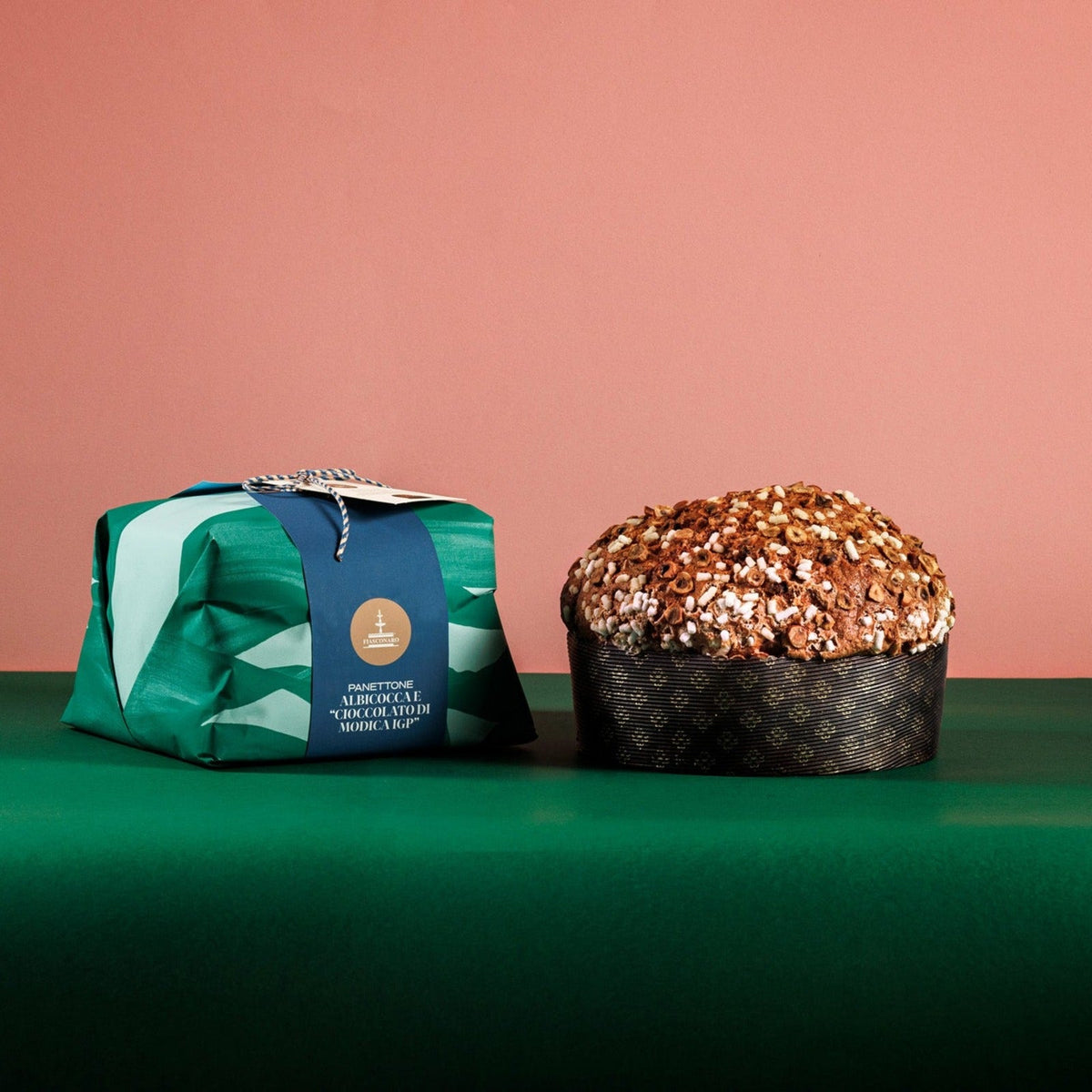 Fiasconaro Panettone mit Aprikose & Modica-Schokolade IGP 1 kg – Produktansicht